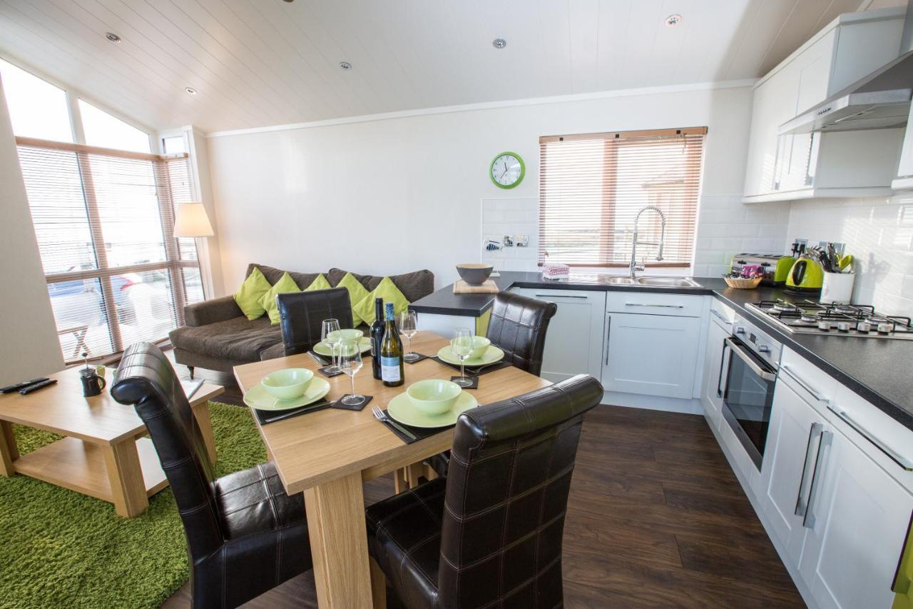 Sauchope Links Holiday Lodge And Glamping Park Crail Exterior photo