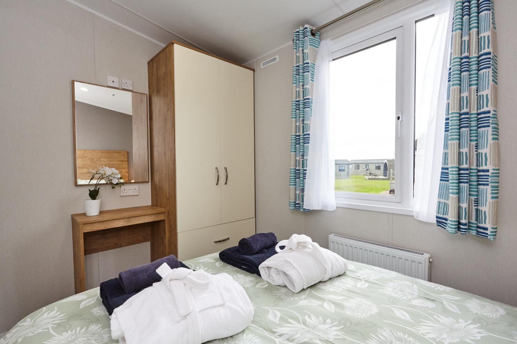 Sauchope Links Holiday Lodge And Glamping Park Crail Exterior photo