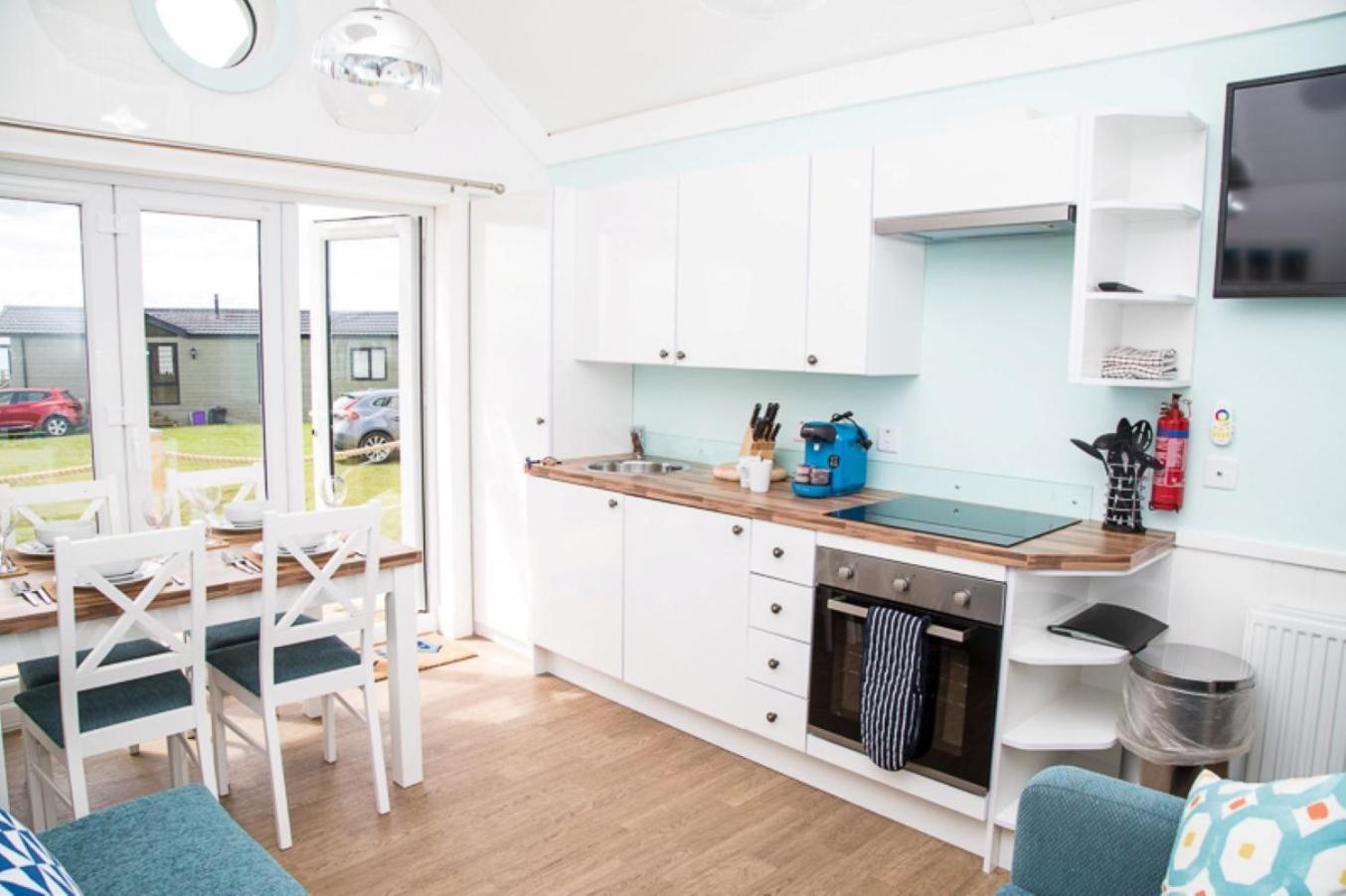 Sauchope Links Holiday Lodge And Glamping Park Crail Exterior photo