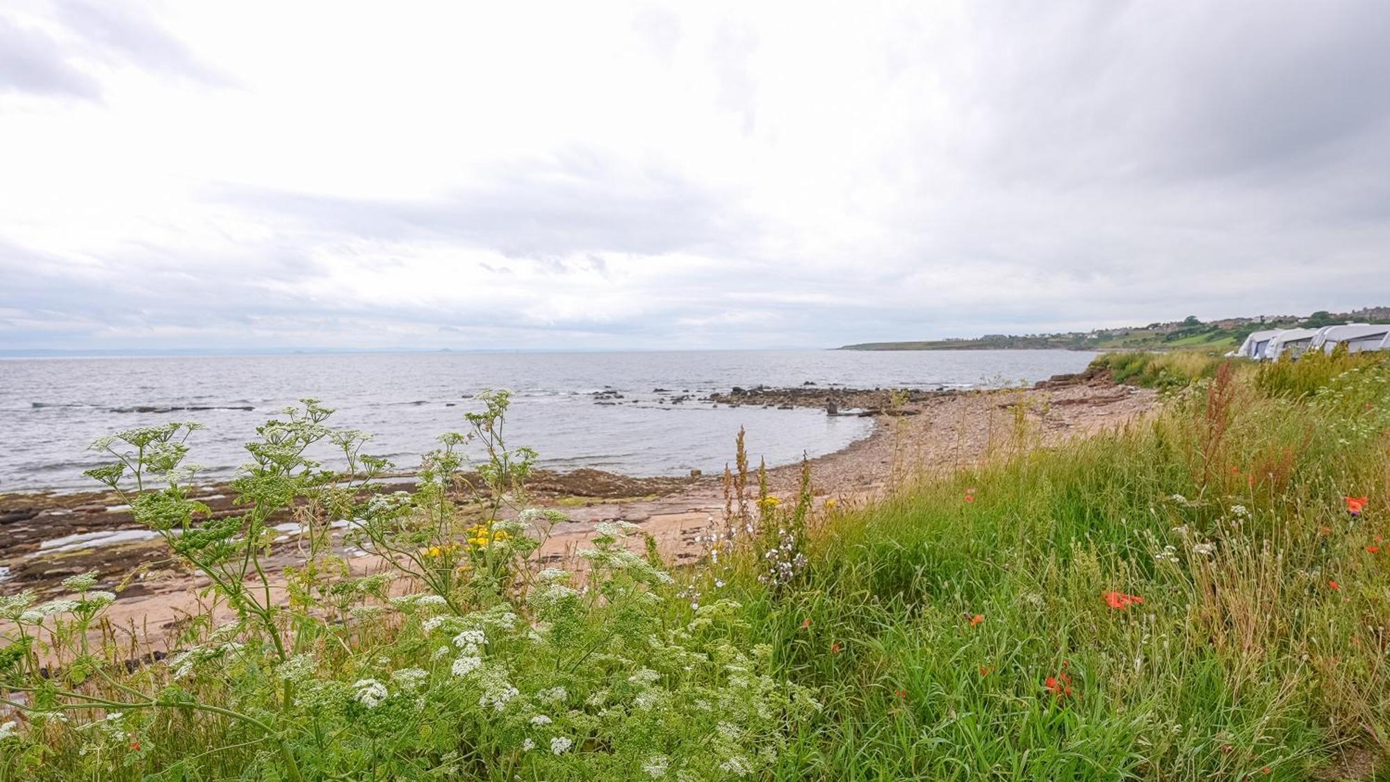 Sauchope Links Holiday Lodge And Glamping Park Crail Exterior photo